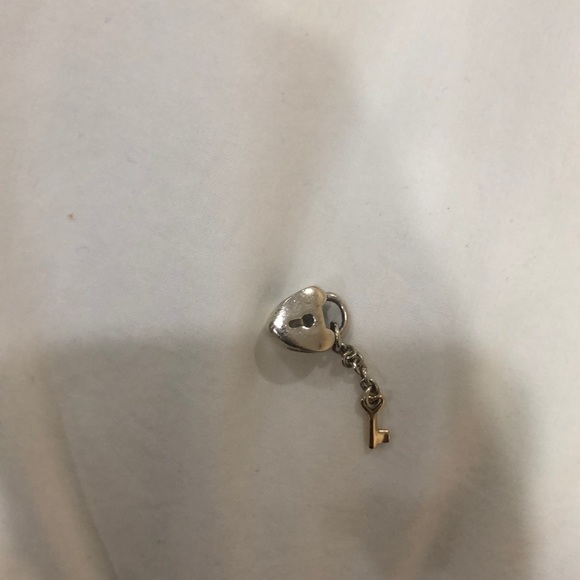 Pandora Key To My Heart Charm! With gold key! - Picture 5 of 5
